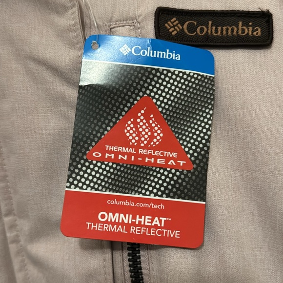 Columbia winter Omni-heat jacket size xxl. Is light/blush pink winter jacket. - Picture 4 of 11